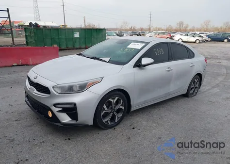 2019 Kia Forte Lxs z USA, uszkodzony, nr VIN 3KPF24AD0KE132053